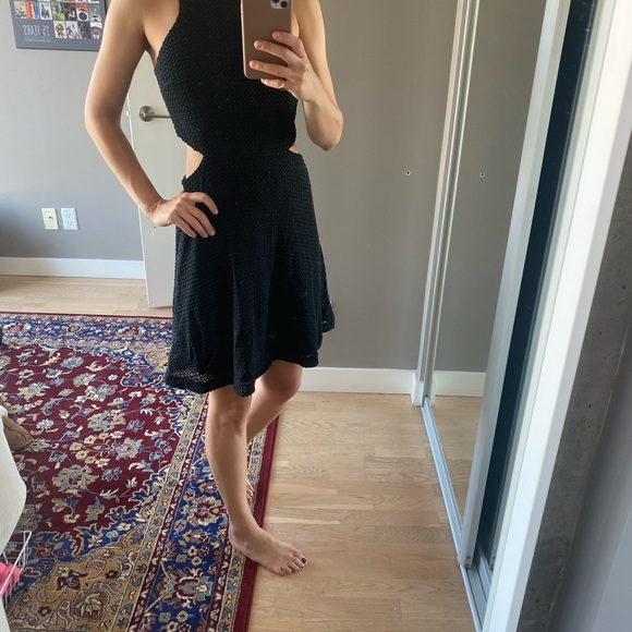 CLUB MONACO DRESS. SIZE M. BLACK. GREAT CONDITION. - Picture 4 of 4